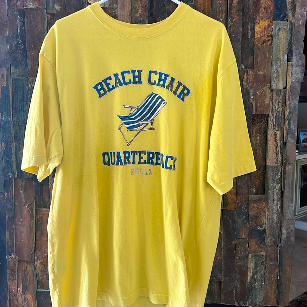 Gently worn Tommy Bahama Beach Chair Quarterback T-Shirt XL